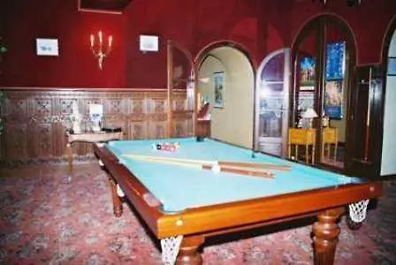 Отель Domaine Chateau Saint-jean Монлюсон